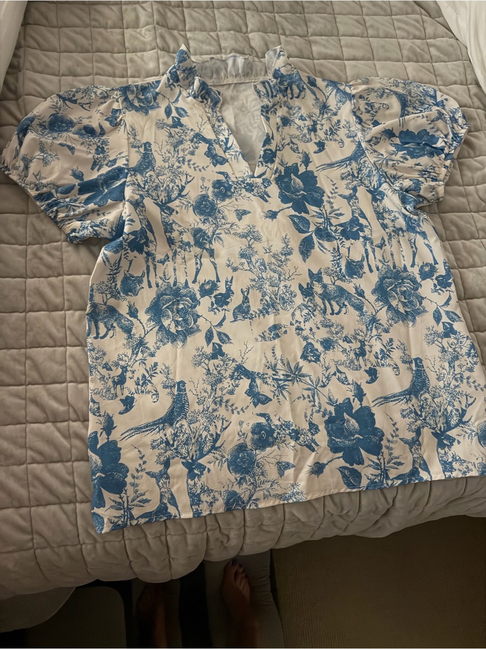 Blue Floral Print Puff Sleeve Blouse